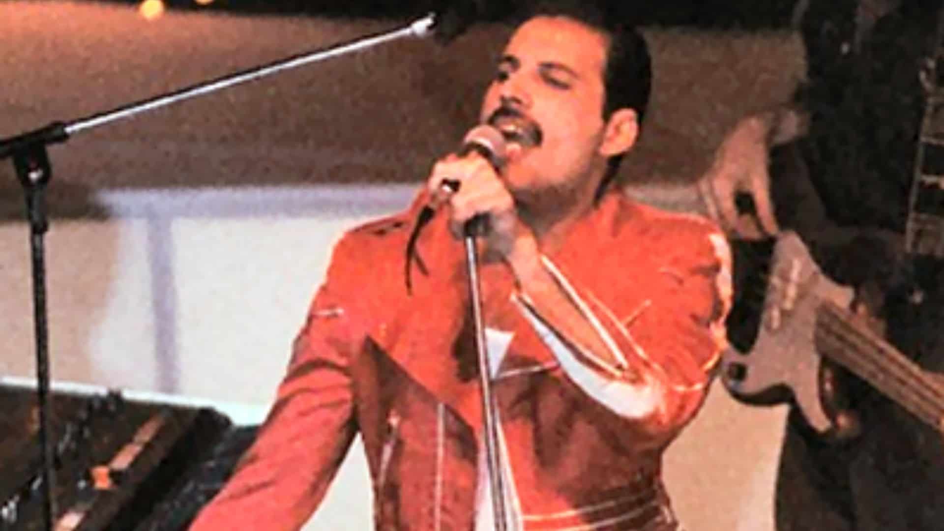 Mineva 30 let od smrti Freddieja Mercuryja